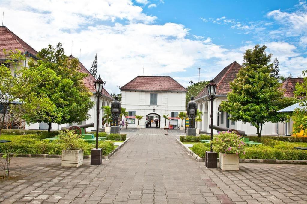 Hotel Oyo 92606 Djoglo Boto Syariah 2*
