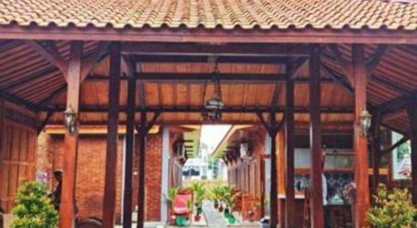 Oyo 92606 Djoglo Boto Syariah Hotel Yogyakarta