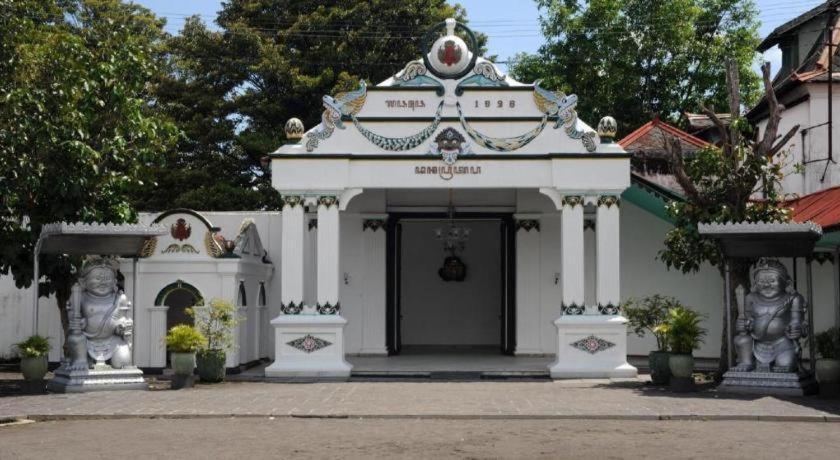 Hotel Oyo 92606 Djoglo Boto Syariah