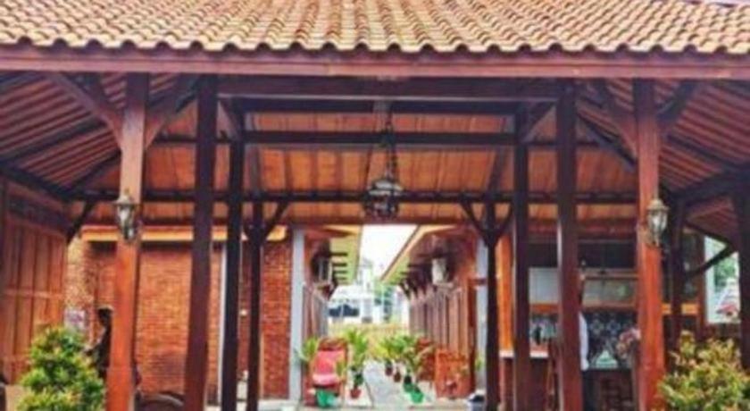Oyo 92606 Djoglo Boto Syariah Hotel